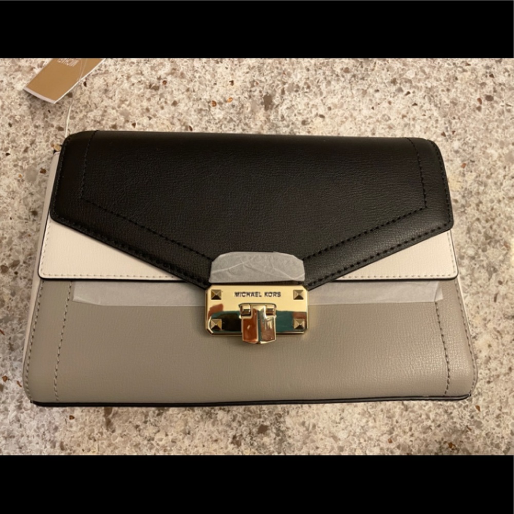 Michael Kors kinsley medium size purse